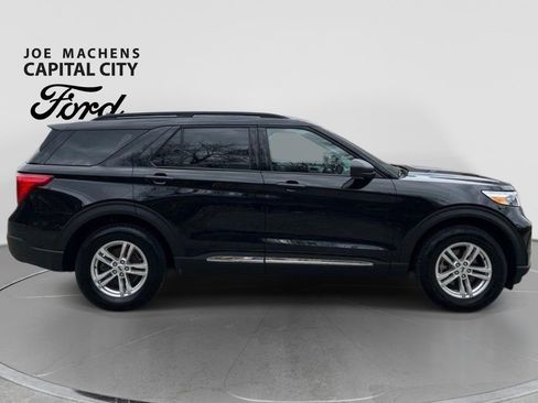Certified 2023 Ford Explorer XLT w/ Equipment Group 202A AWD/4WD image 6