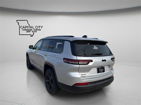 New 2025 Jeep Grand Cherokee L Limited image 6