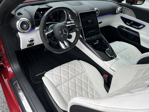 Certified 2024 Mercedes-Benz AMG GT 63 image 19