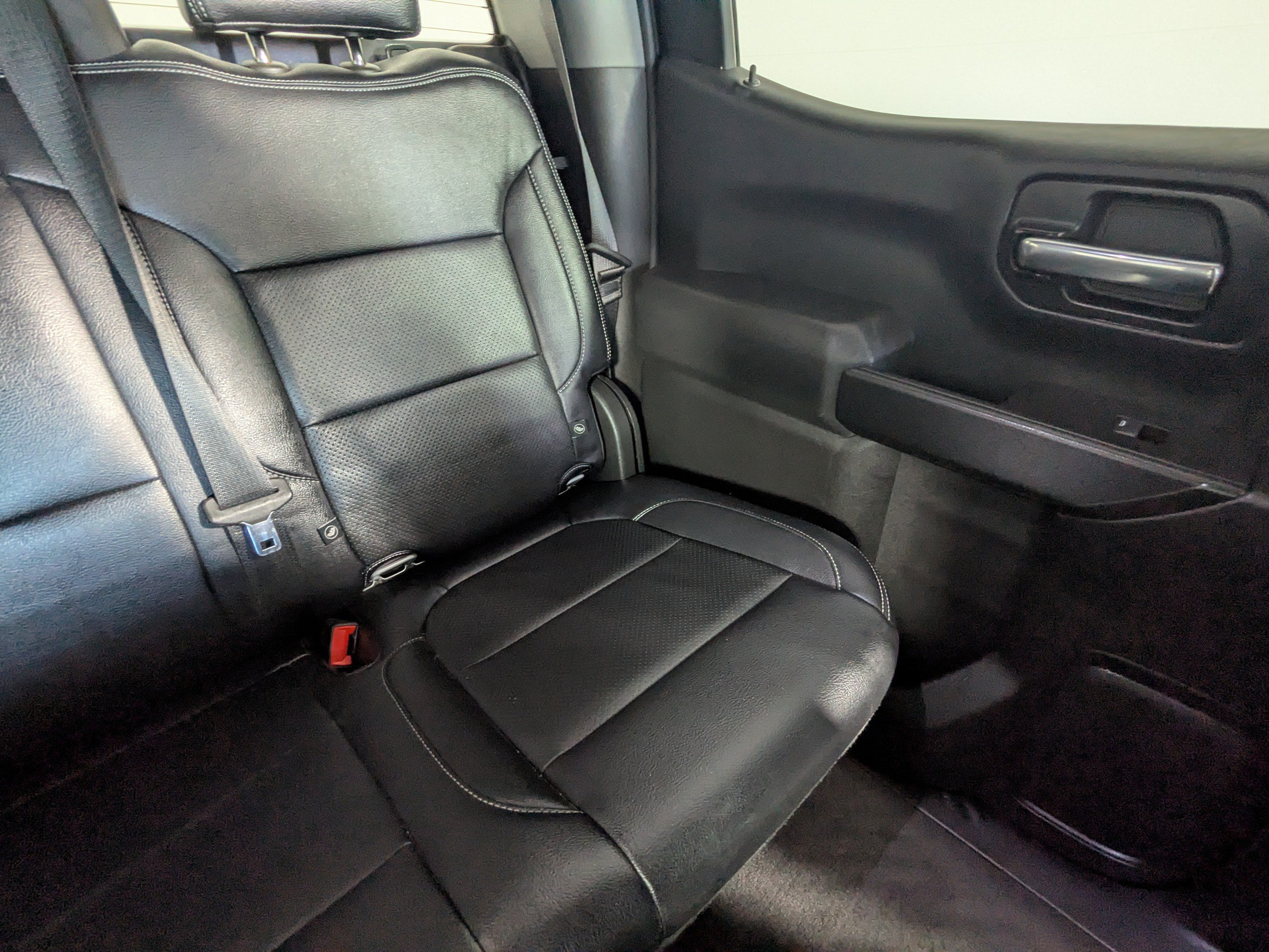 Used 2021 Chevrolet Silverado 1500 Custom Trail Boss AWD/4WD image 15