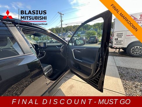 Used 2023 Toyota RAV4 Limited image 45