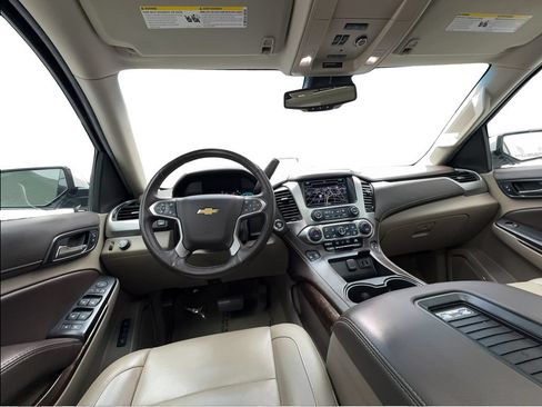 Used 2017 Chevrolet Tahoe LT w/ LT Signature Package RWD image 38