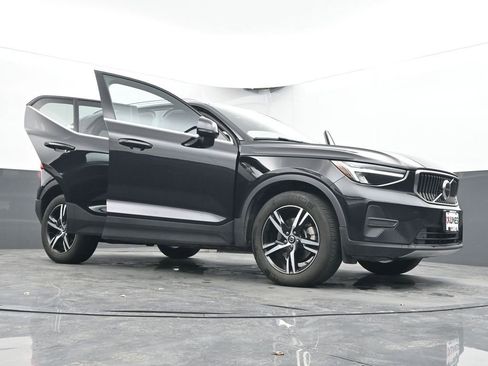 Used 2025 Volvo XC40 B5 Core AWD/4WD image 49