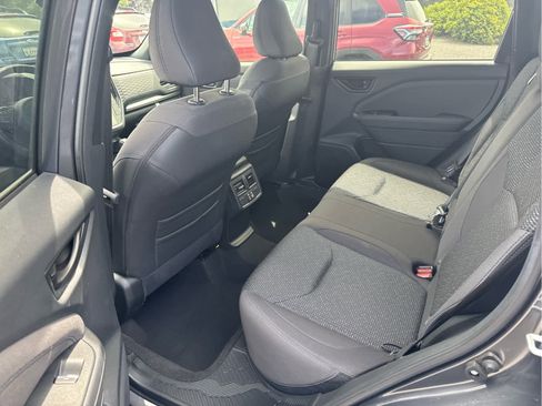 Used 2025 Subaru Forester Premium AWD/4WD image 10