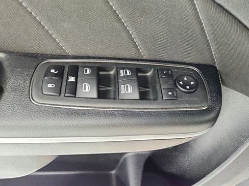 Used 2023 Dodge Charger SXT image 17