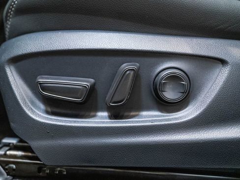 New 2026 Toyota Corolla Cross XLE AWD/4WD image 21