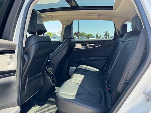 Certified 2023 Lincoln Nautilus Reserve w/ Equipment Group 202A AWD/4WD image 12