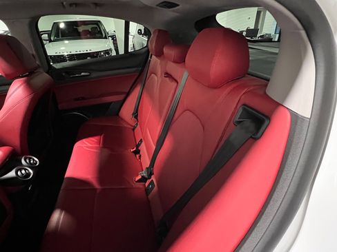 Used 2021 Alfa Romeo Stelvio Ti w/ Nero Edizione image 52