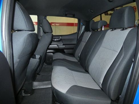 Used 2020 Toyota Tacoma 4x4 Double Cab image 23