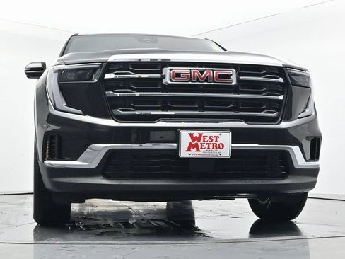 Used 2025 GMC Acadia Elevation AWD/4WD image 31