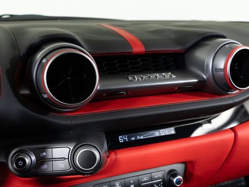 Used 2018 Ferrari 812 Superfast RWD image 30