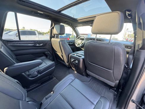 Used 2022 GMC Yukon Denali w/ Max Trailering Package AWD/4WD image 32
