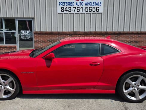 Used 2015 Chevrolet Camaro SS RWD image 3