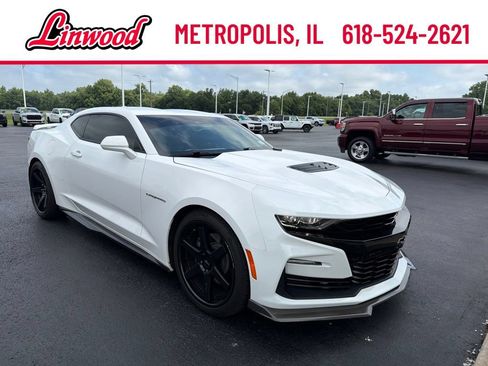 Used 2019 Chevrolet Camaro SS RWD image 5