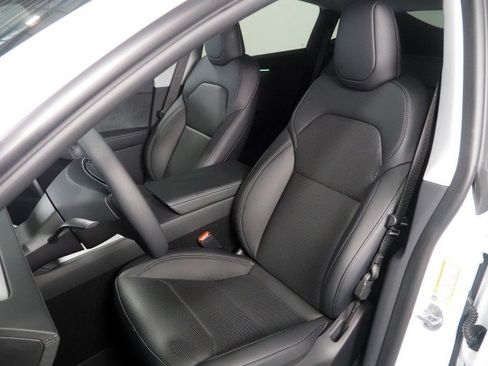 Used 2026 Tesla Model Y Long Range RWD image 15