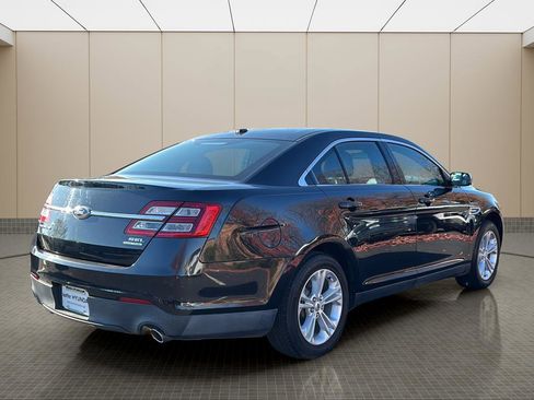 Used 2013 Ford Taurus SEL image 5