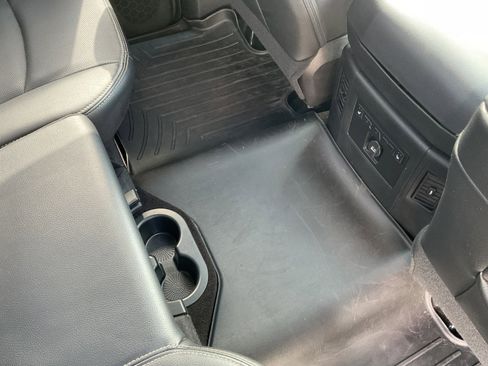 Used 2016 RAM 1500 Laramie w/ Convenience Group AWD/4WD image 17