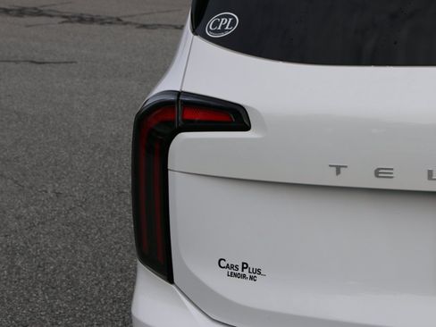 Used 2024 Kia Telluride SX AWD/4WD image 6
