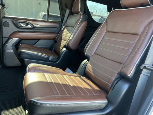 Used 2024 GMC Yukon Denali Ultimate image 17