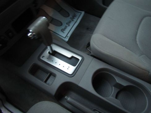 Used 2018 Nissan Frontier SV image 20