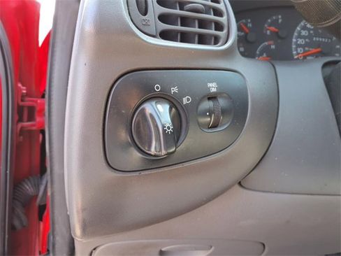 Used 1998 Ford F150 XLT image 17