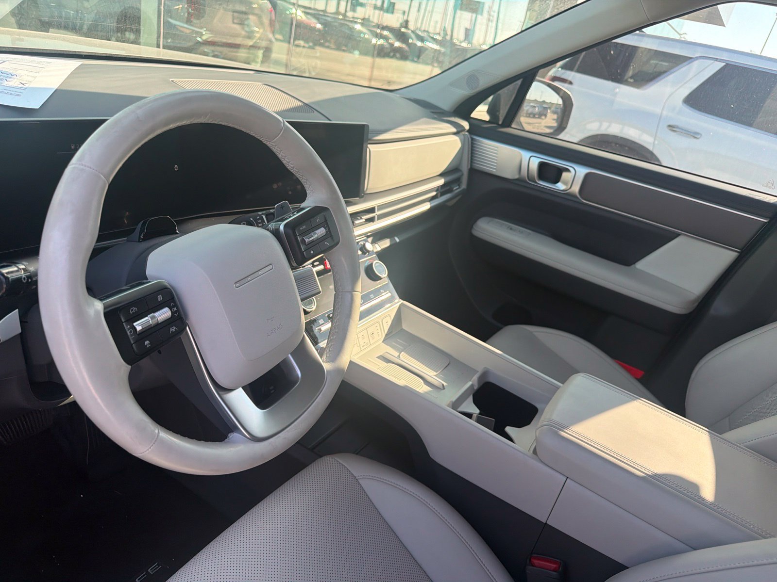 Used 2024 Hyundai Santa Fe SEL FWD image 15