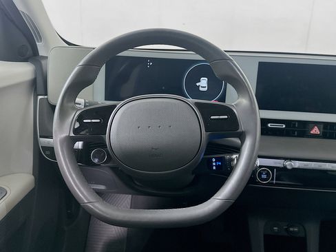 Used 2024 Hyundai Ioniq 5 SEL image 18