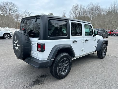 Used 2026 Jeep Wrangler Sport S image 5