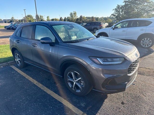 Used 2024 Honda HR-V EX-L image 2