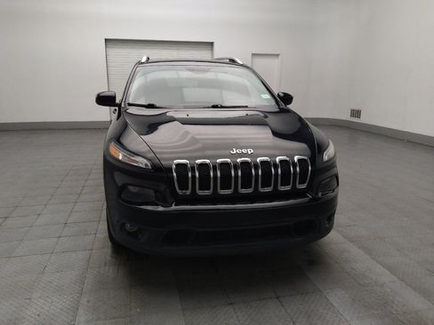 Used 2017 Jeep Cherokee Latitude FWD image 14
