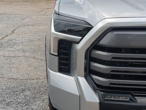 Used 2024 Toyota Tundra Limited w/ Power Package AWD/4WD image 8