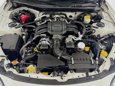 Used 2023 Toyota GR86 Premium RWD image 26