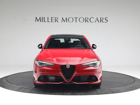 Used 2022 Alfa Romeo Giulia Veloce AWD/4WD image 12