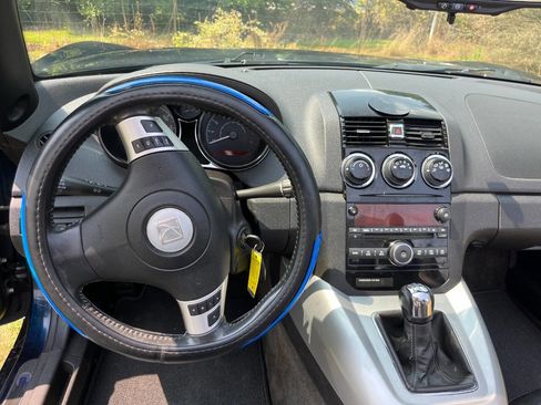 Used 2007 Saturn Sky w/ Premium Trim Pkg image 8