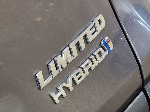 Used 2024 Toyota RAV4 Limited AWD/4WD image 26
