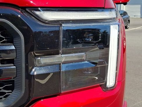 Used 2024 Ford F150 Lariat w/ Equipment Group 502A High AWD/4WD image 9