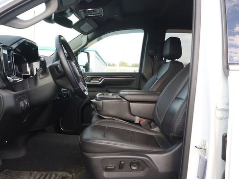 Used 2024 Chevrolet Silverado 2500 LTZ image 12