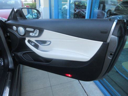 Used 2020 Mercedes-Benz C 300 Cabriolet image 19