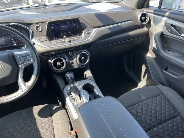 Used 2019 Chevrolet Blazer LT FWD image 15