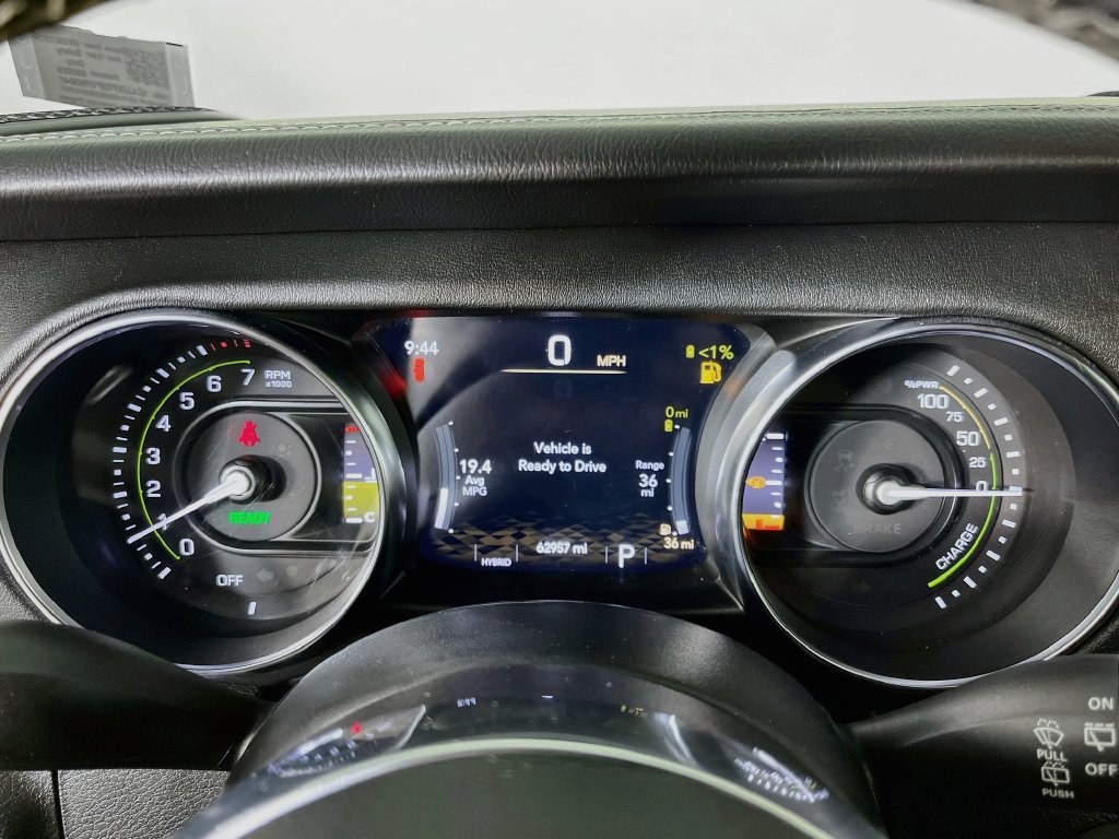 Used 2023 Jeep Wrangler Unlimited Sahara w/ Cold Weather Group AWD/4WD image 16