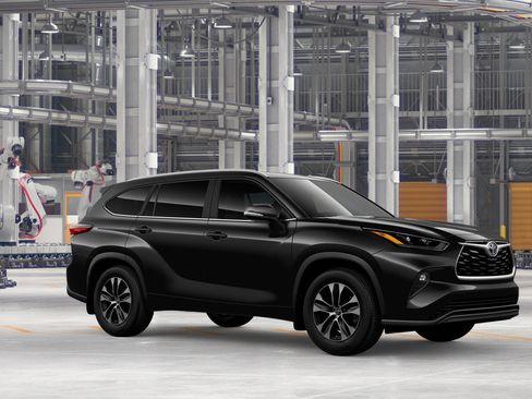 New 2026 Toyota Highlander XLE AWD/4WD image 16