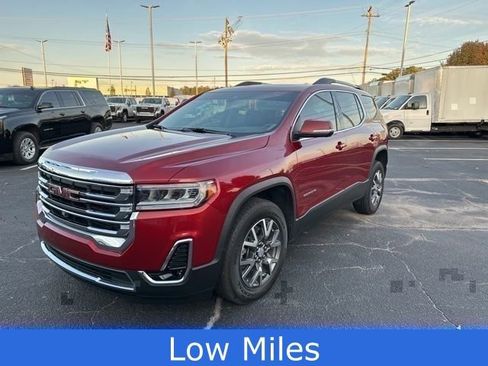 Certified 2023 GMC Acadia SLT w/ Technology Package image 3