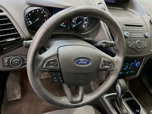 Used 2018 Ford Escape SE image 18