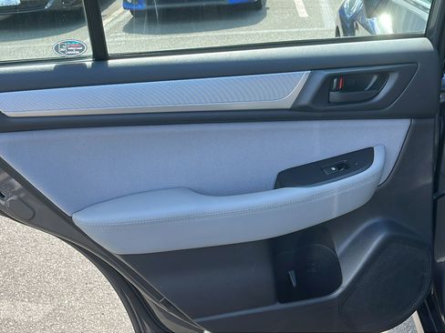 Used 2019 Subaru Outback 2.5i image 20
