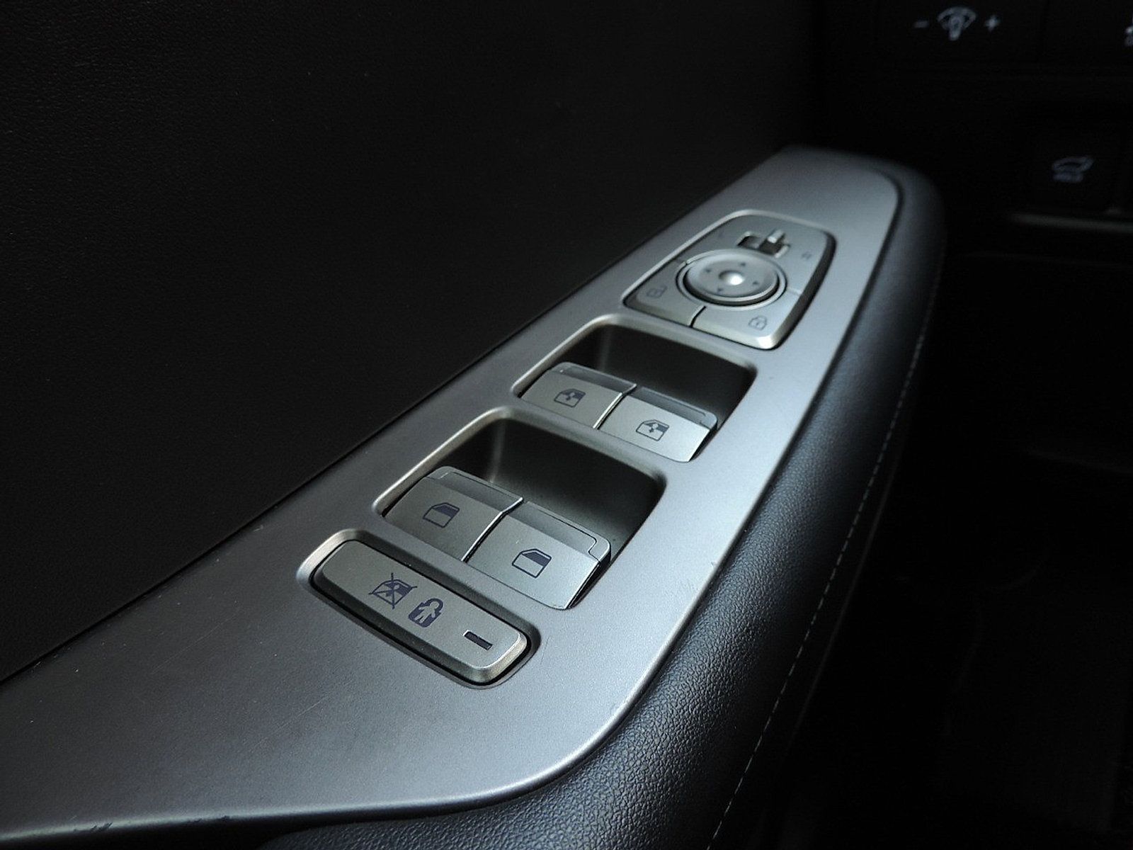 Used 2025 Hyundai Palisade SEL FWD image 21