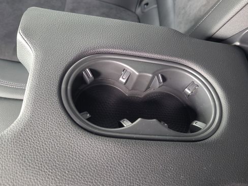 Used 2020 Porsche Macan Base image 12