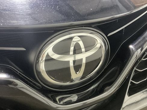 Used 2024 Toyota Camry XSE FWD image 6