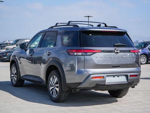 New 2026 Nissan Pathfinder SL AWD/4WD image 8