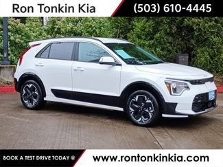 Used 2024 Kia Niro Wind w/ Wind Preserve Package video 1