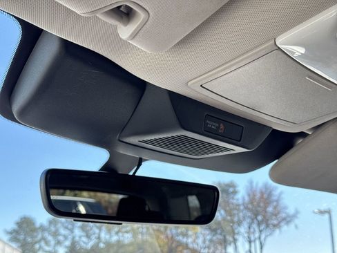 Used 2024 Nissan Pathfinder SL w/ SL Premium Package image 27